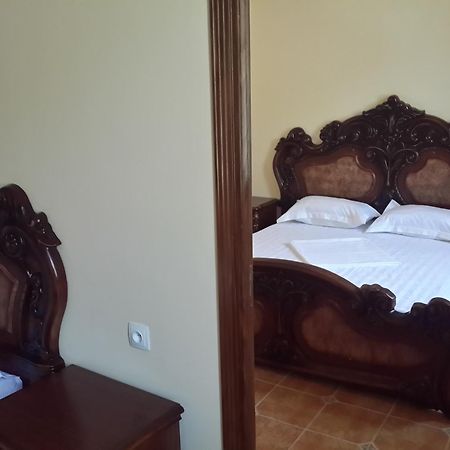 Venezia Palazzo Hotel Erevan Esterno foto